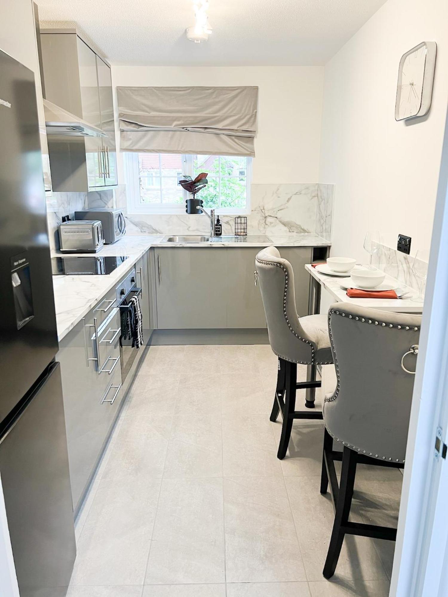 Beautiful Apartment In Beckton With Private Entrance And Garden London Exterior photo
