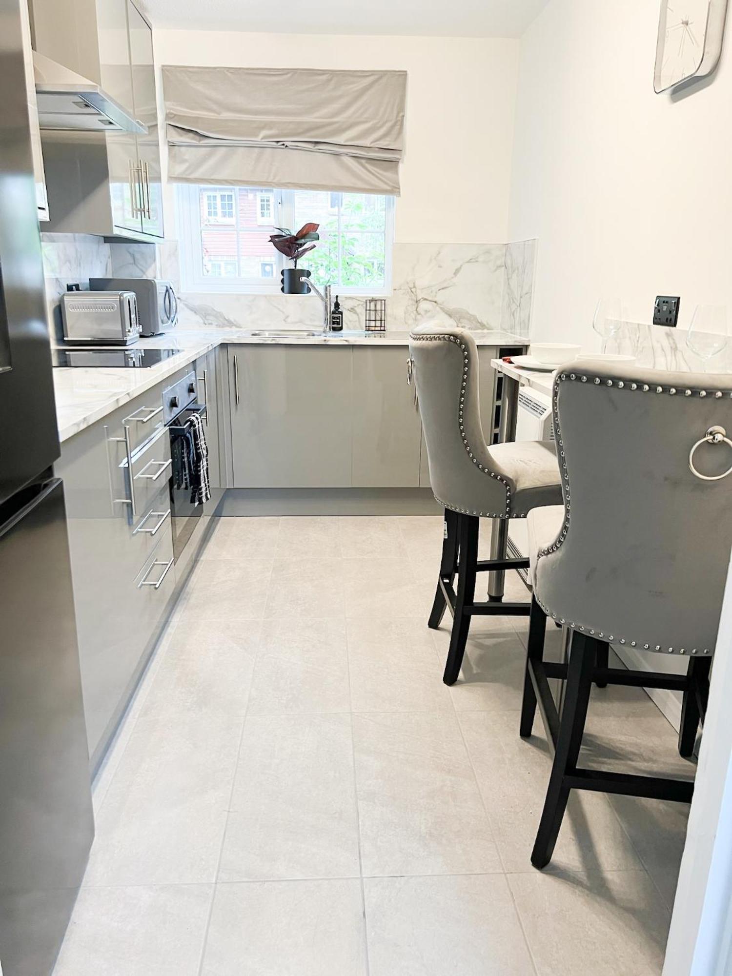 Beautiful Apartment In Beckton With Private Entrance And Garden London Exterior photo